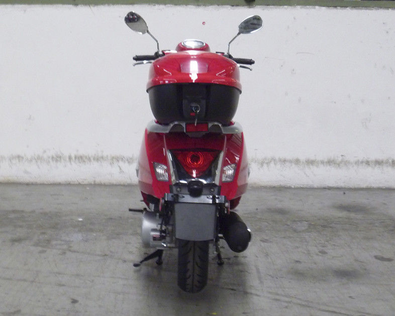 Ενήλικο μηχανικό δίκυκλο κόκκινο 150cc μηχανών μορφής της Νίκαιας κυρία Scooter με τον οπισθοσκόπο καθρέφτη