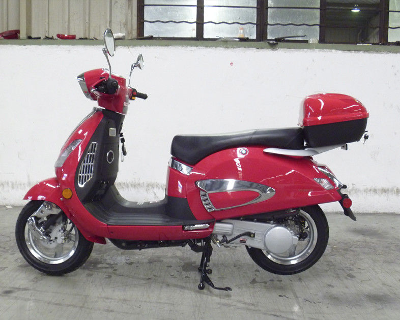 Ενήλικο μηχανικό δίκυκλο κόκκινο 150cc μηχανών μορφής της Νίκαιας κυρία Scooter με τον οπισθοσκόπο καθρέφτη