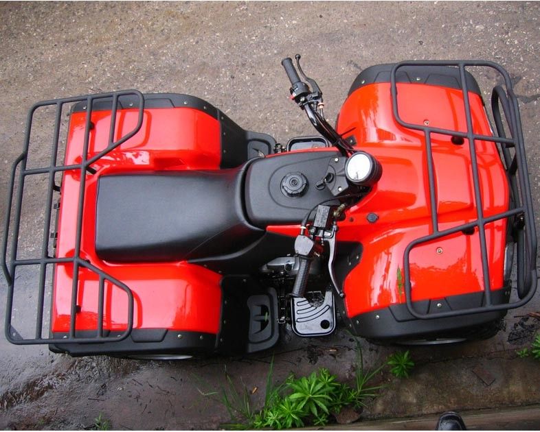 Χρησιμότητα τέσσερα ποδήλατα 250cc 4 πολυάσχολος ATV μηχανών πολυασχόλων με το μεγάλο Drive άξονων μεγέθους