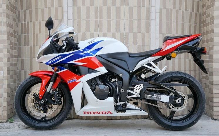 Υγρό μηχανικών δίκυκλων μηχανών Yamaha που δροσίζεται, ευθύγραμμος τεσσάρων κυλίνδρων μοτοσικλετών 600cc ηλεκτρικός τροφοδοτημένος