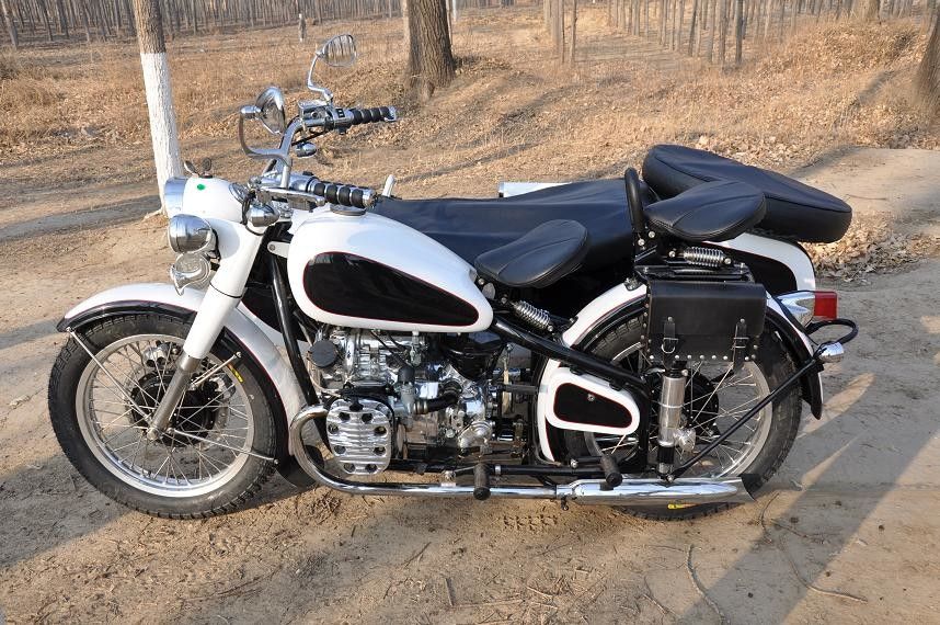 Changjiang ύφους 750cc υψηλή τροφοδοτημένη μοτοσικλέτα μηχανών μοτοσικλετών διπλή με 3 καθίσματα